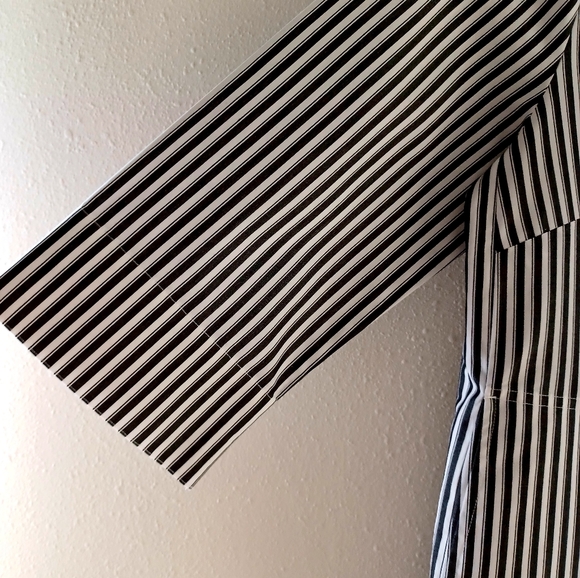 CHICO'S Black & White Striped Shirt, size M - Picture 6 of 13